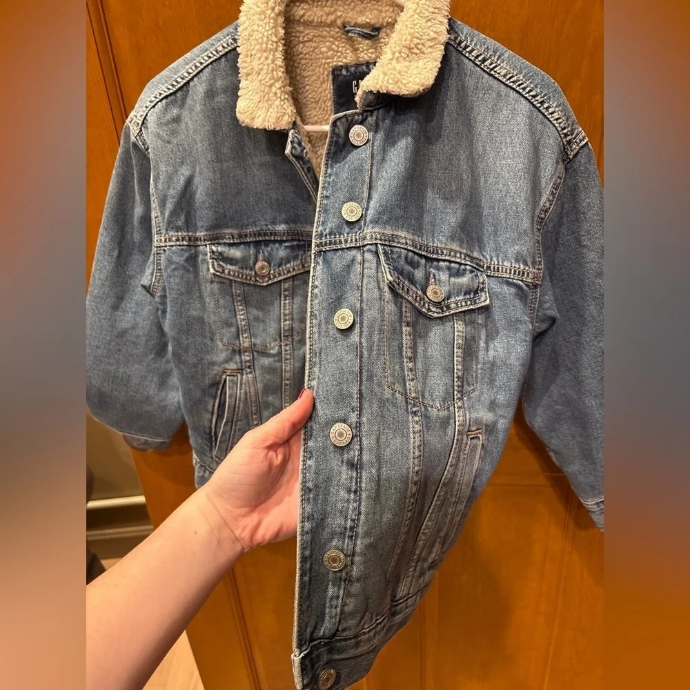 Gap Teen Oversized Denim Sherpa Jean Jacket Size 8 Light Wash